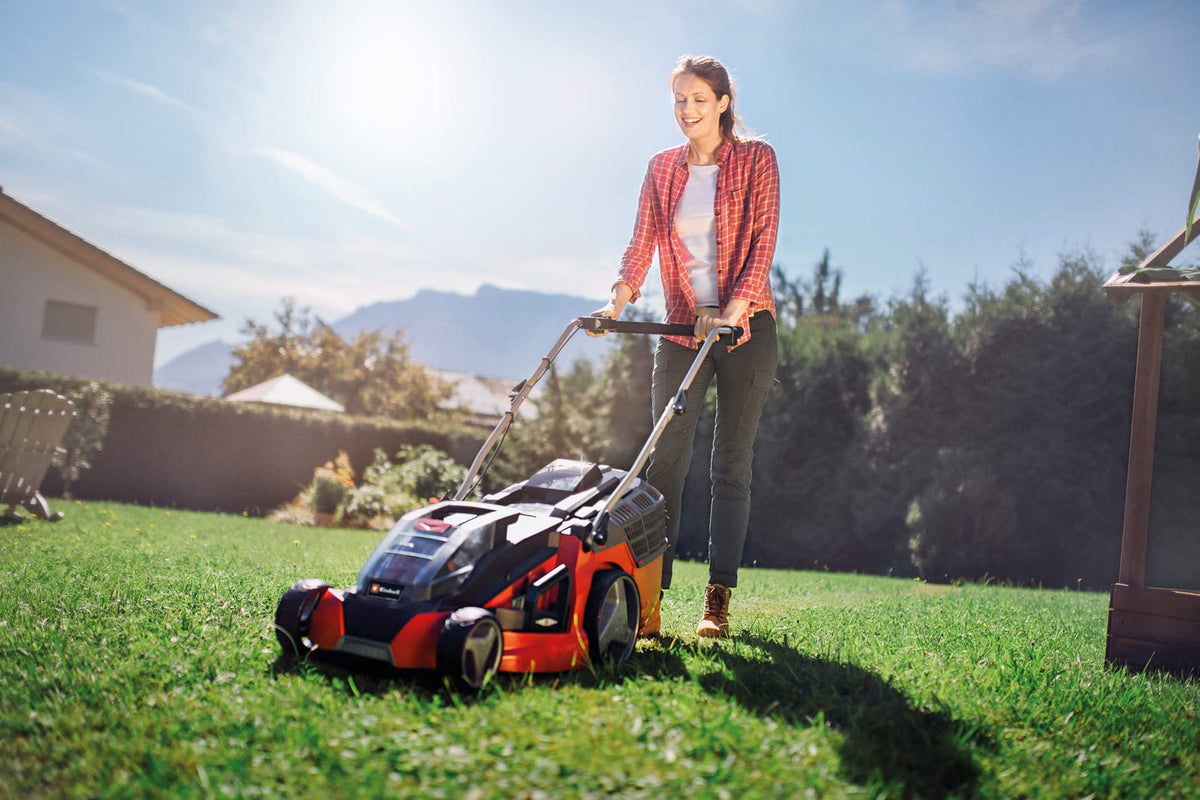 36V Cordless Brushless Lawn Mower, 43cm Cutting Width, 2×4Ah Batteries, 2 Fast Chargers, 63L Grass Bag – view 4